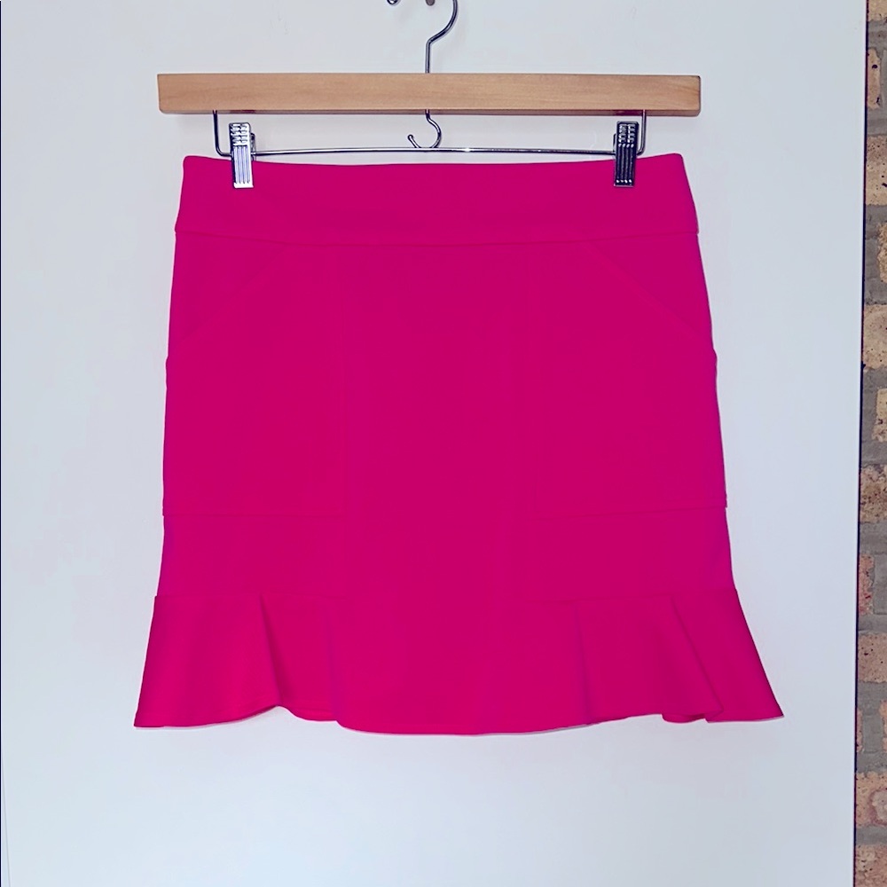 KEVAN HALL SPORT Skort. Size L.